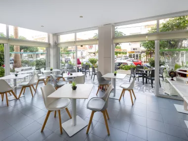 Breakfast Area | Koala Hotel