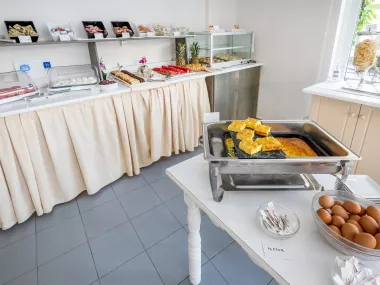 Breakfast Area | Koala Hotel