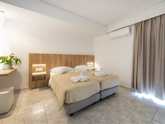 Renovated Double or Twin Room Overlooking Pool